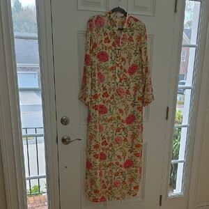 Verandah Floral Midi Dress.  Size Small. NWT